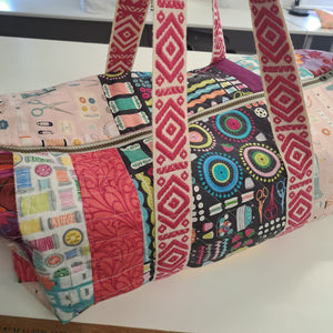 ALL DAY SEWING  - QUILTED DUFFLE BAG