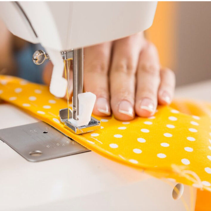 ABSOLUTE BEGINNERS DRESSMAKING COURSE WITH LIZ BLEACH